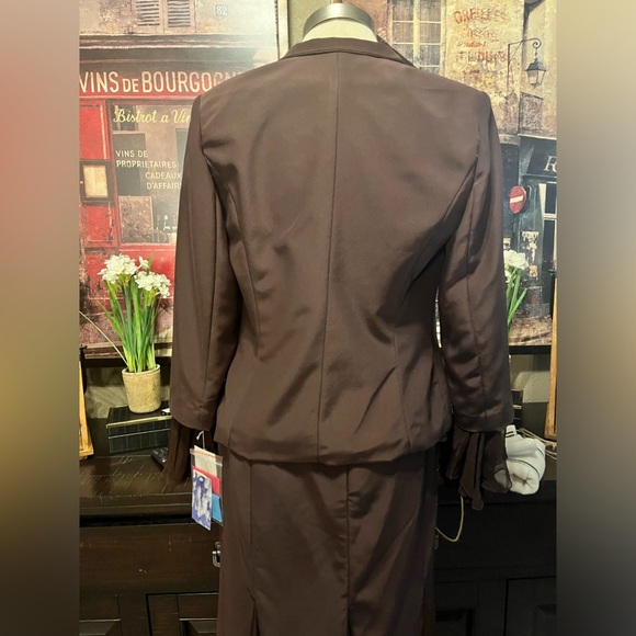 Alyce skirt set - Picture 8 of 11